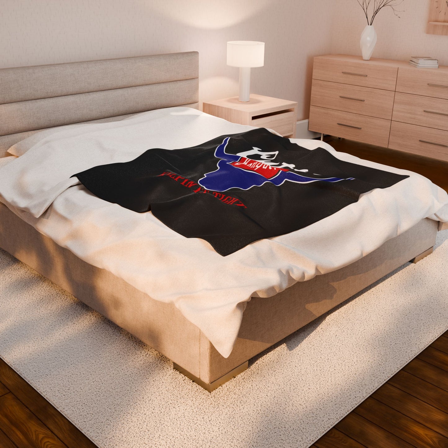 Plush Blanket - Cozy Velveteen Design